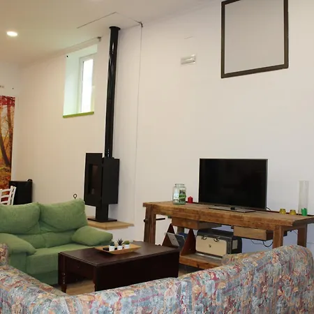 Hostel Alojamiento Puente Viesgo *